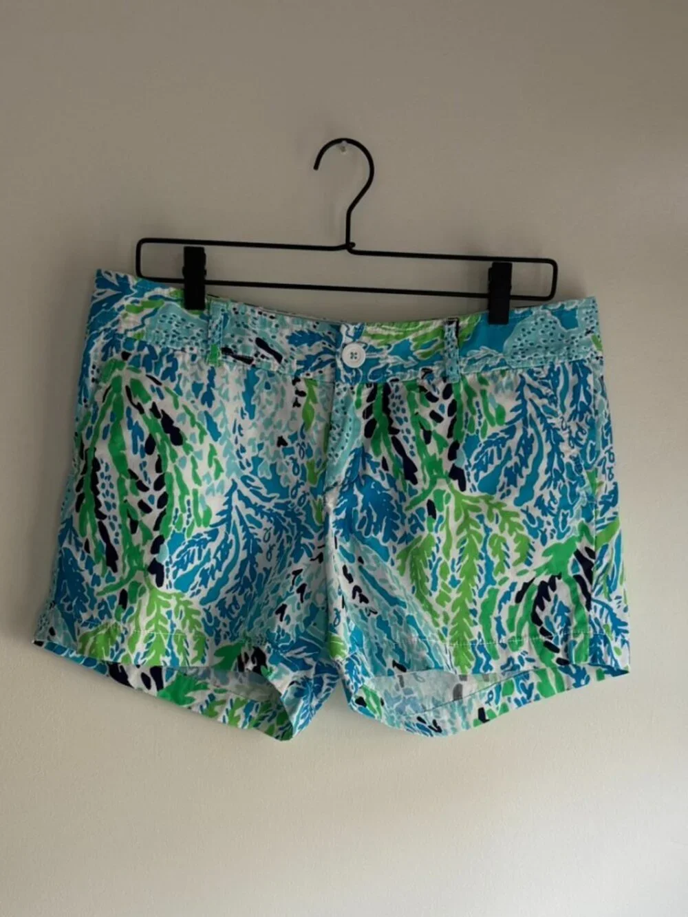 Lilly Pulitzer – Callahan Let's Cha Cha Print Shorts – Size 10​